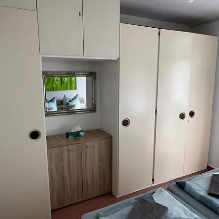 דירה Waldtraum Schwimmbad Sauna Kinderbett Wandern *