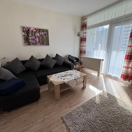 Waldtraum Schwimmbad Sauna Kinderbett Wandern Bad Harzburg