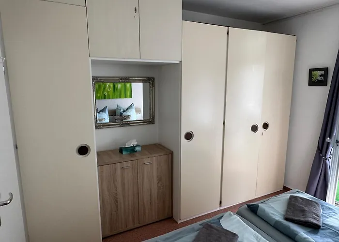 Lejlighed Waldtraum Schwimmbad Sauna Kinderbett Wandern *