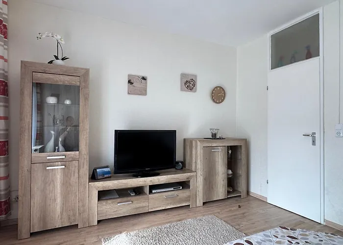 Waldtraum Schwimmbad Sauna Kinderbett Wandern