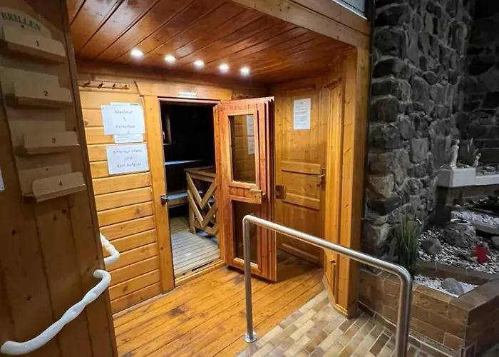 Waldtraum Schwimmbad Sauna Kinderbett Wandern Bad Harzburg